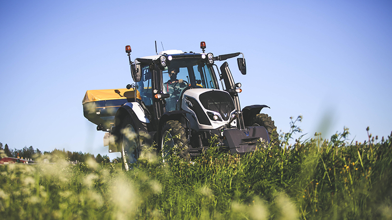 Valtra Traktoren für die Landwirtschaft